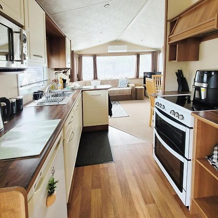 Lakeside Cotswold Holiday Home Cirencester Εξωτερικό φωτογραφία