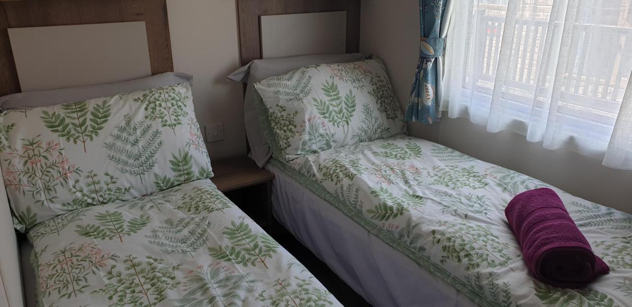 Lakeside Cotswold Holiday Home Cirencester Εξωτερικό φωτογραφία