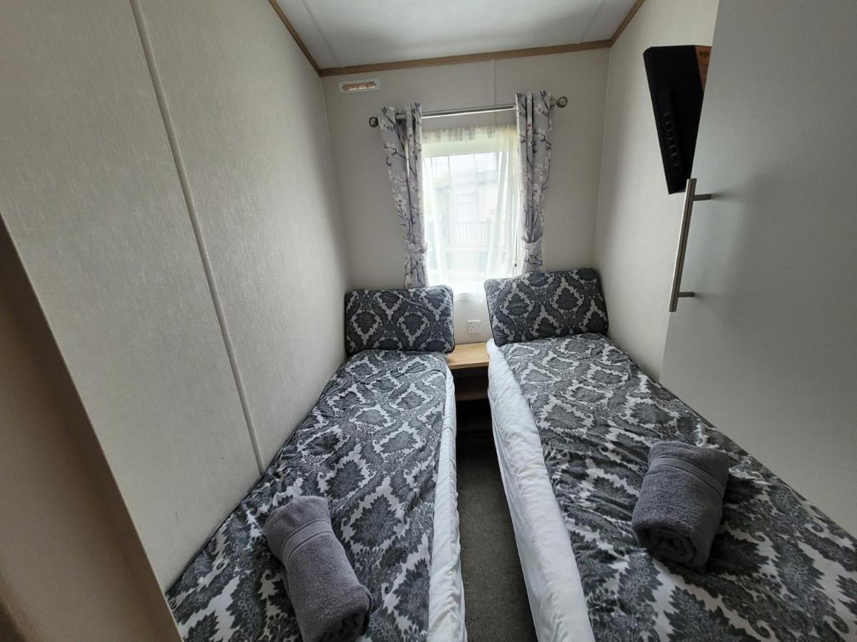 Lakeside Cotswold Holiday Home Cirencester Εξωτερικό φωτογραφία