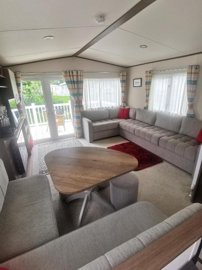 Lakeside Cotswold Holiday Home Cirencester Εξωτερικό φωτογραφία
