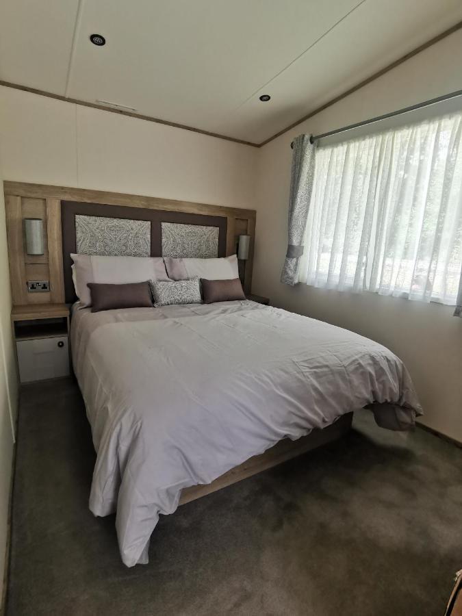 Lakeside Cotswold Holiday Home Cirencester Εξωτερικό φωτογραφία