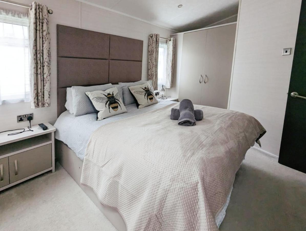 Lakeside Cotswold Holiday Home Cirencester Εξωτερικό φωτογραφία