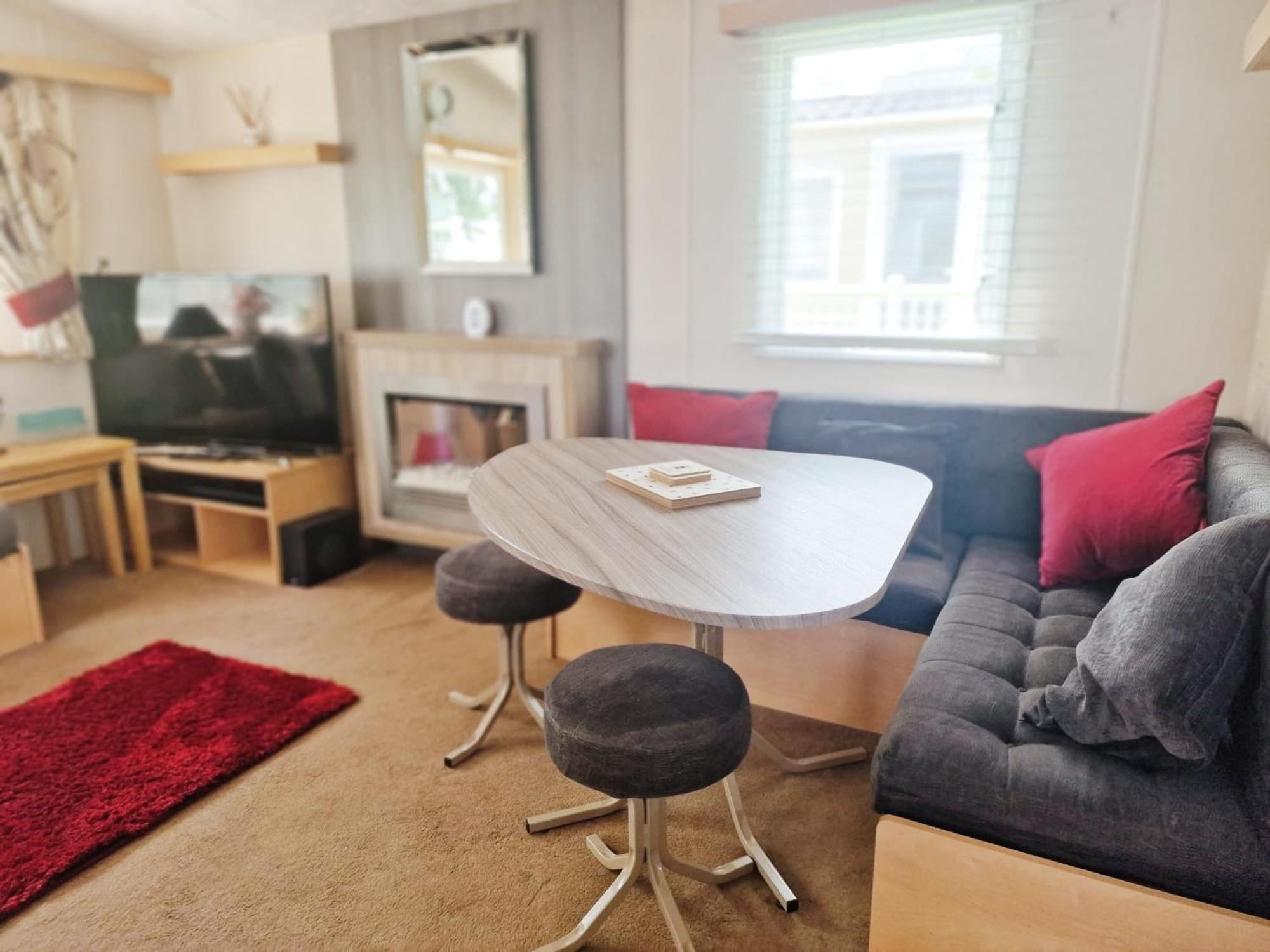 Lakeside Cotswold Holiday Home Cirencester Εξωτερικό φωτογραφία
